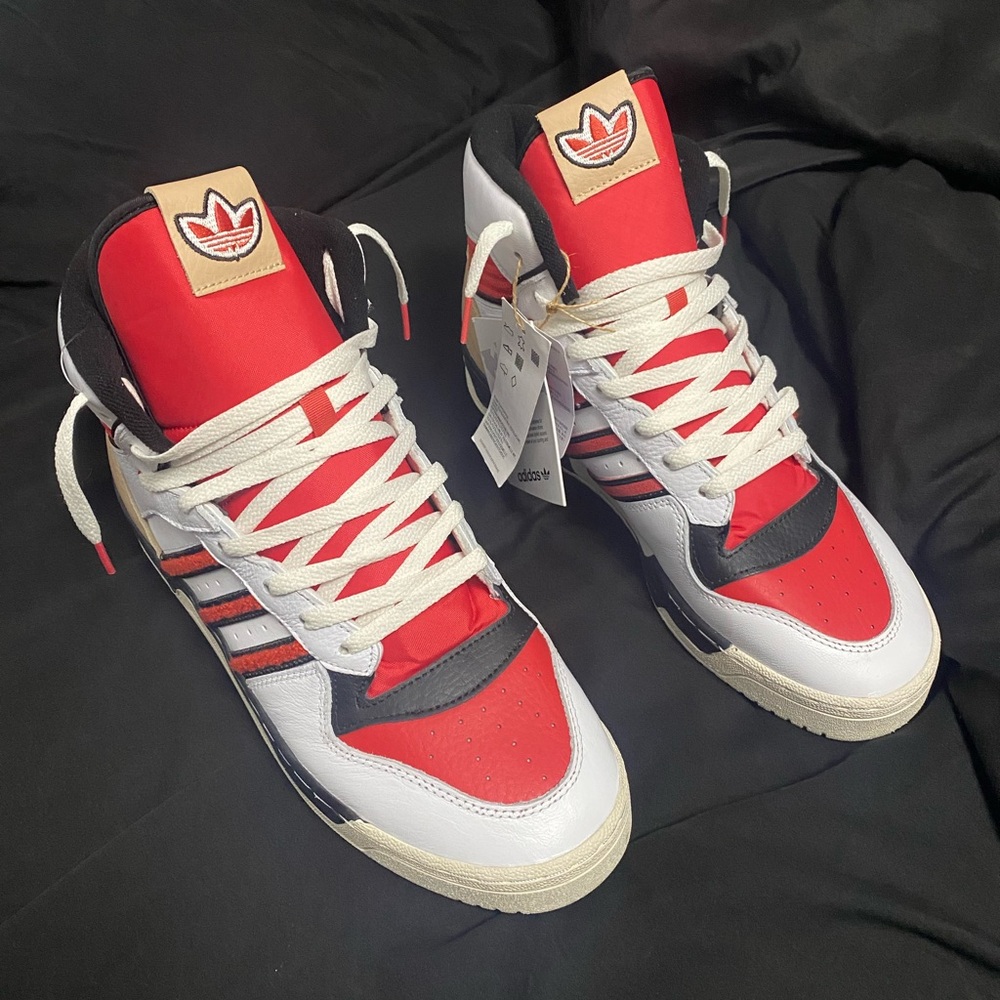 Adidas Originals Rivalry High Shoes, size 11, multi color